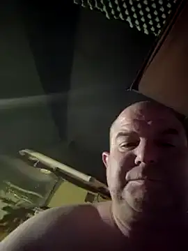 Snapshot of hesjustafriend chatting on 02.07.25 hesjustafriend online show from 02.07.25