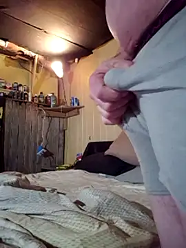 Snapshot of hesjustafriend chatting on 02.24.25 hesjustafriend online show from 02.24.25