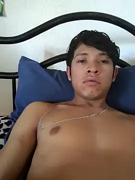 Snapshot of Javierjvl chatting on 10.12.25 Javierjvl online show from 10.12.25