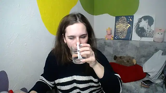 Snapshot of mini_girly chatting on 01.08.25 mini girly online show from 01.08.25