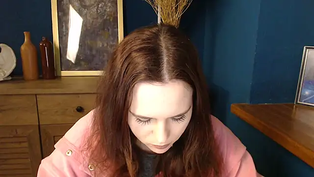 Snapshot of mini_girly chatting on 02.19.25 mini girly online show from 02.19.25