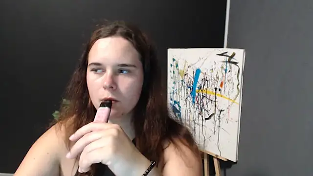 Snapshot of mini_girly chatting on 09.18.25 mini girly online show from 09.18.25