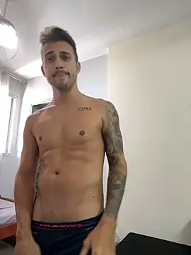 Snapshot of carvalhofelipe chatting on 02.16.25 carvalhofelipe online show from 02.16.25