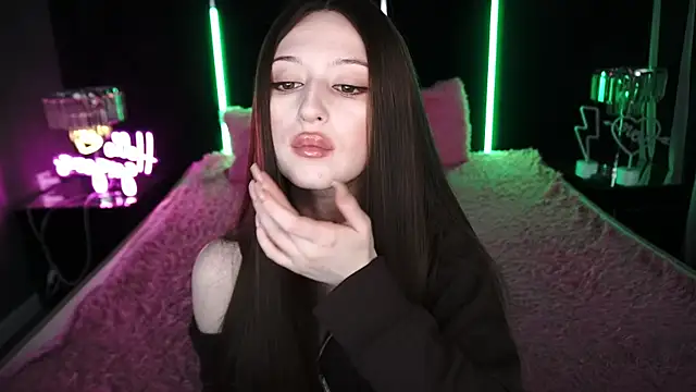 Snapshot of Marmeladkaaa chatting on 10.15.25 Marmeladkaaa online show from 10.15.25