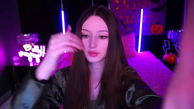 Snapshot of Marmeladkaaa chatting on 10.30.25 Marmeladkaaa online show from 10.30.25