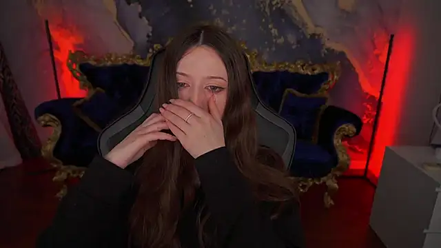 Snapshot of Marmeladkaaa chatting on 11.21.25 Marmeladkaaa online show from 11.21.25