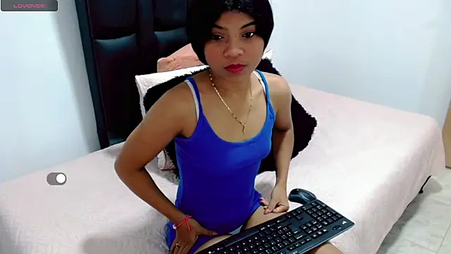 Snapshot of mia_grey01 chatting on 01.07.25 mia grey01 online show from 01.07.25