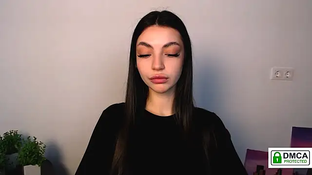 Lexi Jous online show from 10.05.25