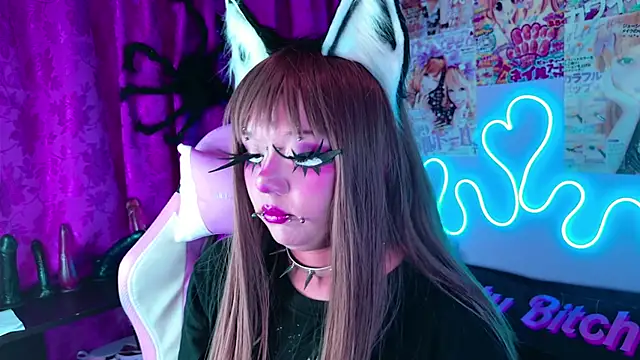 LaytonBox online show from 03.02.25