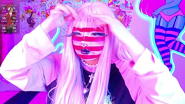 LaytonBox online show from 03.11.25