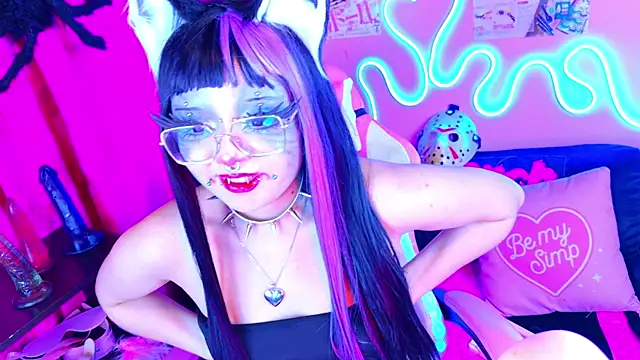 LaytonBox online show from 03.14.25