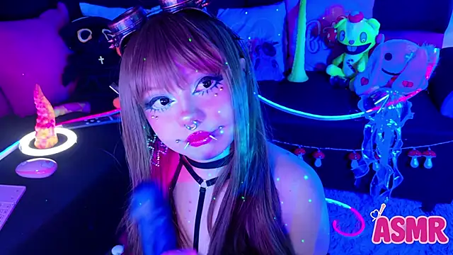 LaytonBox online show from 11.02.25