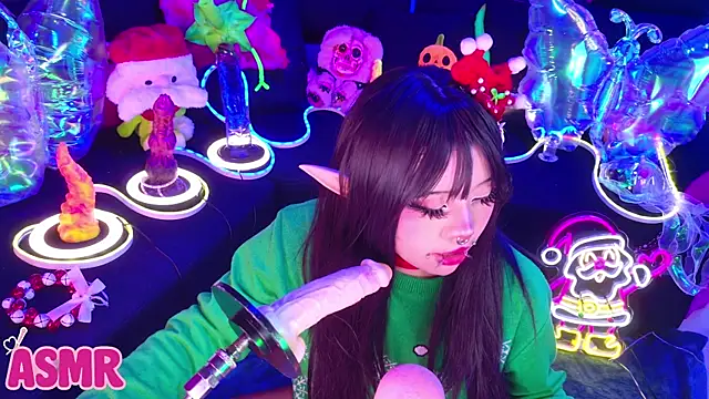 LaytonBox online show from 12.19.25