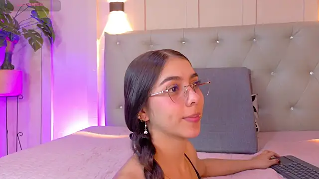 cristal antoni online show from 11.28.25