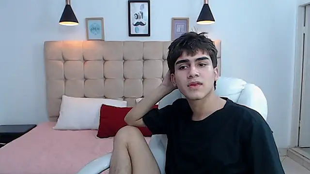 Tommy18   online show from 01.16.25