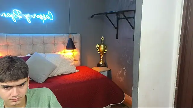 Tommy18   online show from 02.25.25