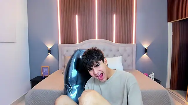 Tommy18   online show from 11.29.25