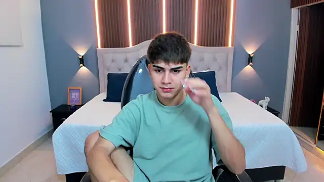 Tommy18   online show from 12.20.25