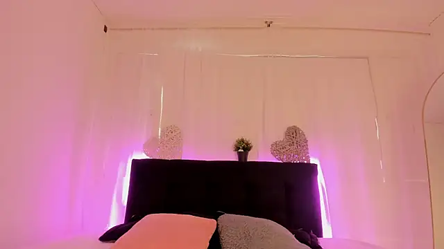 Bonny and carrot online show from 09.08.25