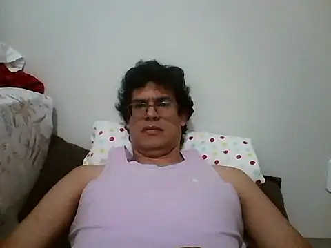 Snapshot of AgneloFly chatting on 05.05.26 AgneloFly online show from 05.05.26