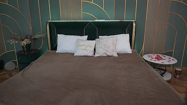 ArielGemme online show from 02.10.25