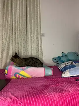 Snapshot of LunaShine_ chatting on 03.23.25 LunaShine online show from 03.23.25