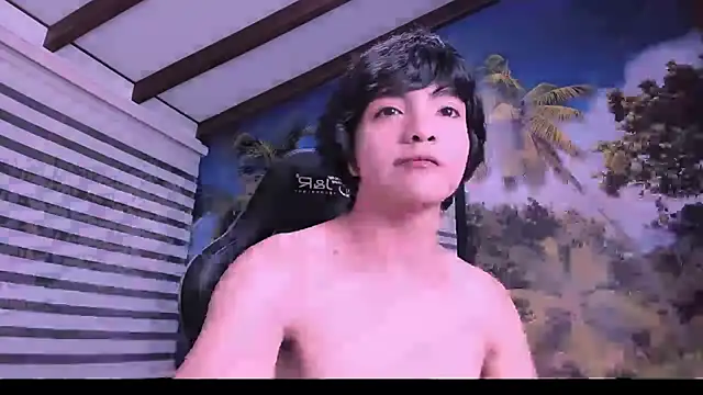 AllanYong18 online show from 02.15.25