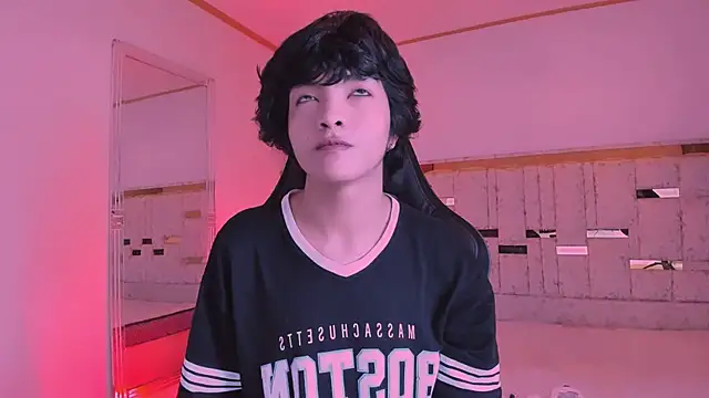 AllanYong18 online show from 03.11.25