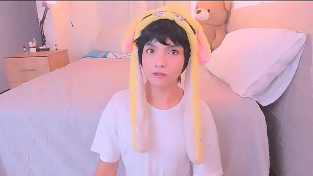 AllanYong18 online show from 10.09.25