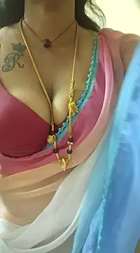 Snapshot of sriyazhini chatting on 03.09.25 sriyazhini online show from 03.09.25