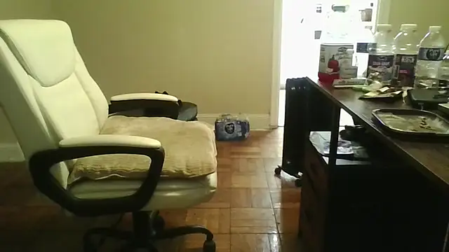 MrDaddyBbSnake online show from 12.16.25