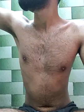 TOPMOON001 online show from 03.05.25