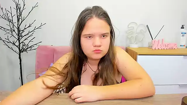 AdeleCruz online show from 02.11.25