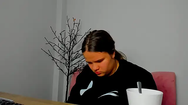 AdeleCruz online show from 03.16.25