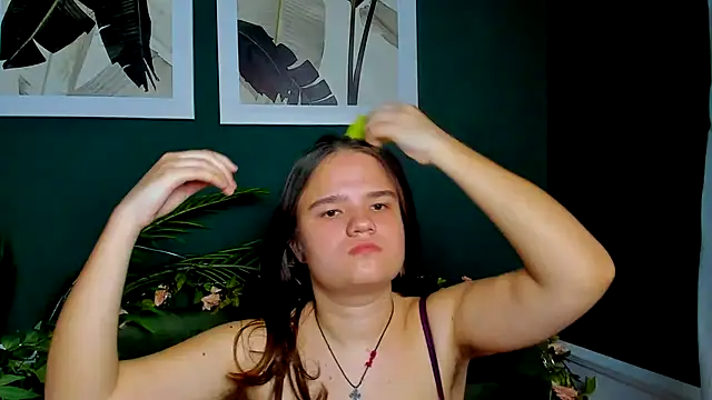 AdeleCruz online show from 04.04.26