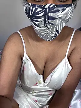 Snapshot of ArathyNambyarMallu chatting on 09.26.25 ArathyNambyarMallu online show from 09.26.25