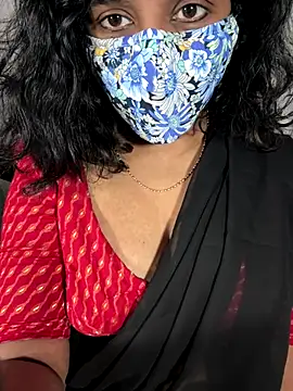 Snapshot of ArathyNambyarMallu chatting on 11.11.25 ArathyNambyarMallu online show from 11.11.25