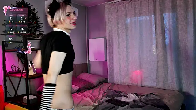 Snapshot of leon_yuugen chatting on 02.05.25 leon yuugen online show from 02.05.25