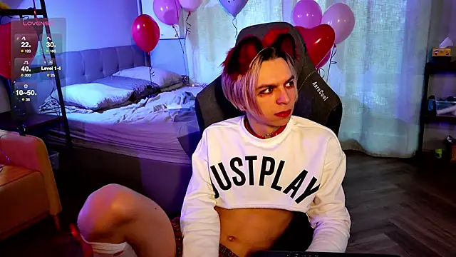 Snapshot of leon_yuugen chatting on 02.11.25 leon yuugen online show from 02.11.25