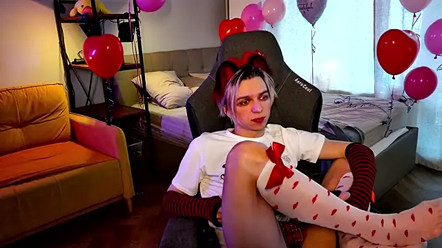 Snapshot of leon_yuugen chatting on 02.17.25 leon yuugen online show from 02.17.25