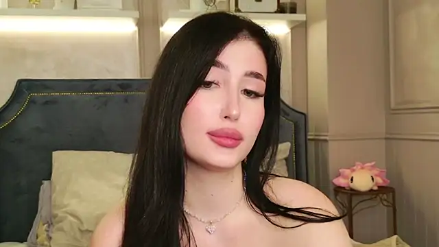 EmmaLawrens online show from 09.19.25