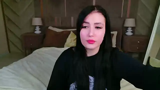 EmmaLawrens online show from 10.02.25