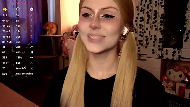 Emily  Mooree online show from 10.07.25