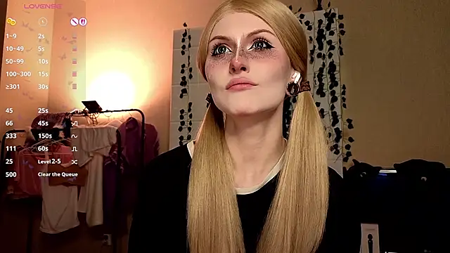 Emily  Mooree online show from 10.18.25