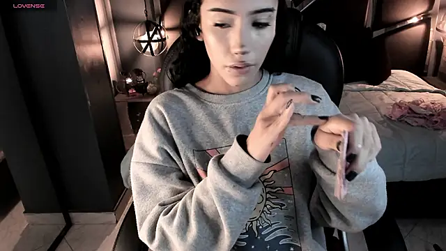 vaiolethsan   online show from 02.11.26