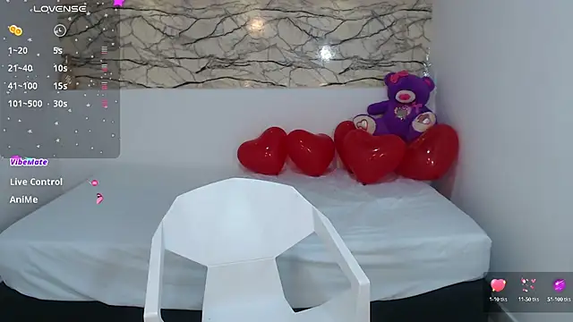 Snapshot of JasmineRose7 chatting on 02.15.25 JasmineRose7 online show from 02.15.25