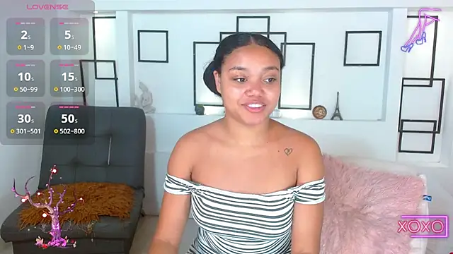 Snapshot of JasmineRose7 chatting on 03.17.25 JasmineRose7 online show from 03.17.25