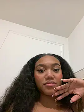 Snapshot of JasmineRose7 chatting on 03.20.25 JasmineRose7 online show from 03.20.25