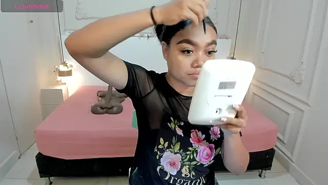 Snapshot of JasmineRose7 chatting on 10.17.25 JasmineRose7 online show from 10.17.25