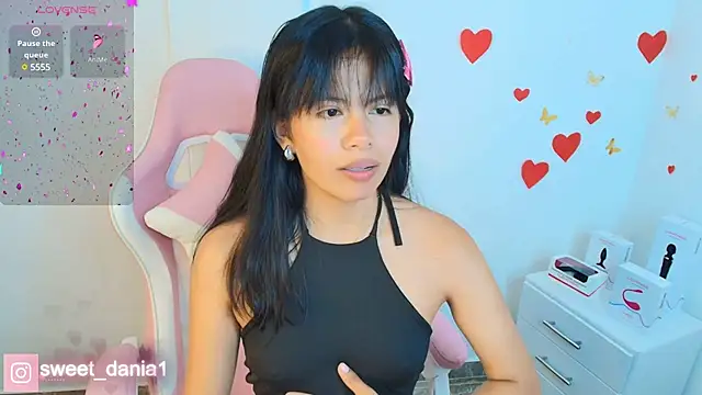 sweet dania  online show from 02.26.25